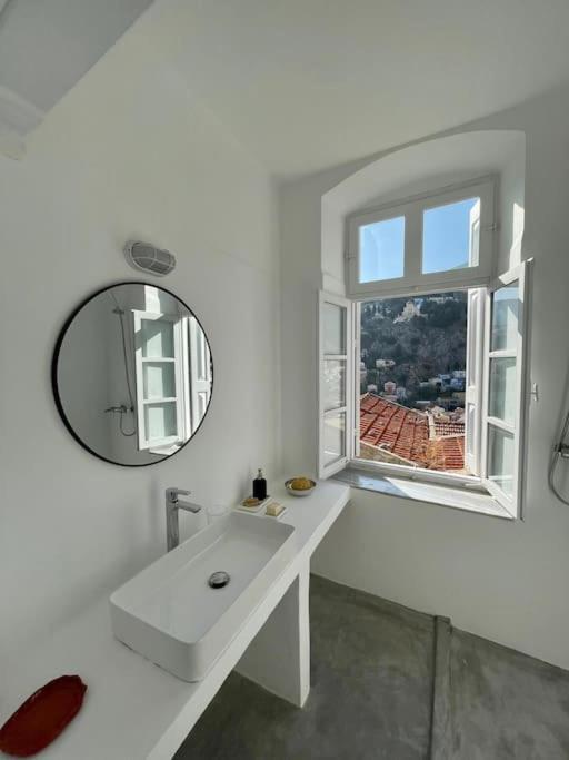 Maison Avec Terrasses Et Vues Symi